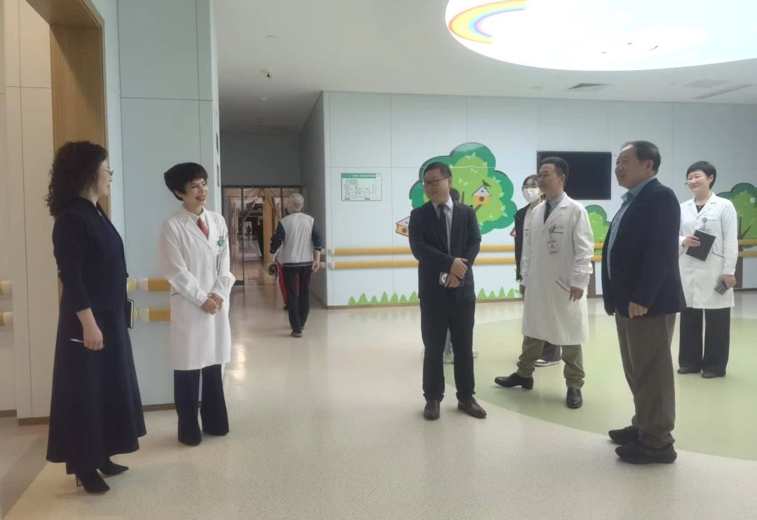 李世收校长带队赴安吉树兰医院开展访企拓岗